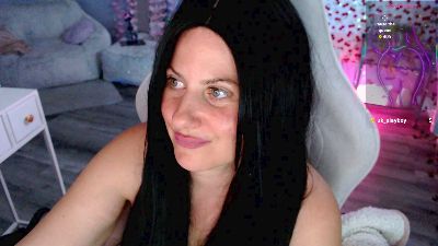 Bellastar84 live cam on Cam4