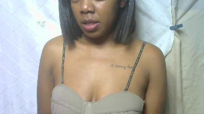 BelleAss69 live cam on Cam4