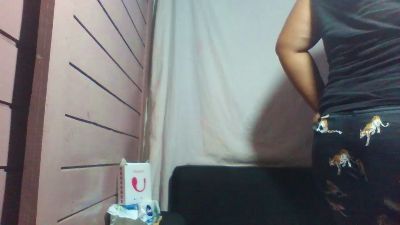BelleRose69 live cam on Cam4