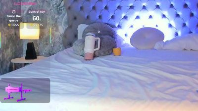 Bellinda_21 live cam on Cam4