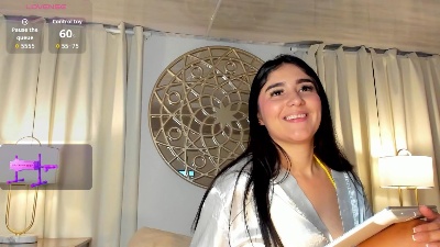 Bellinda_21 live cam on Cam4