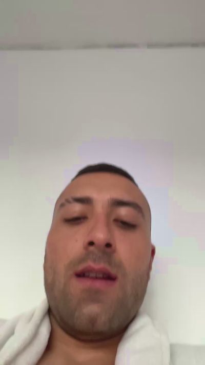 Bellohot1525 live cam on Cam4