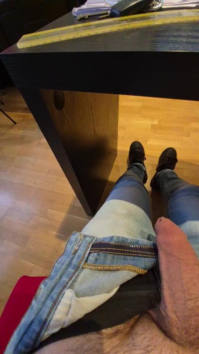 Belloitaliano74 live cam on Cam4