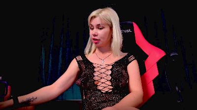 Bellydevilmilky live cam on Cam4