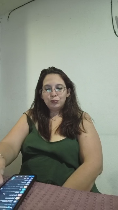BeluLove69 live cam on Cam4