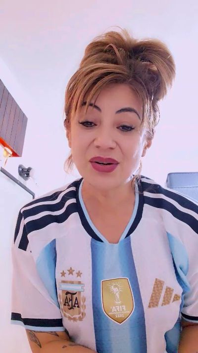 Belu_milf live cam on Cam4