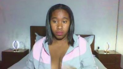 Bemabe live cam on Cam4