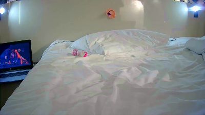 Bemie4 live cam on Cam4