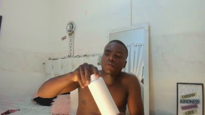 Ben_Castro live cam on Cam4