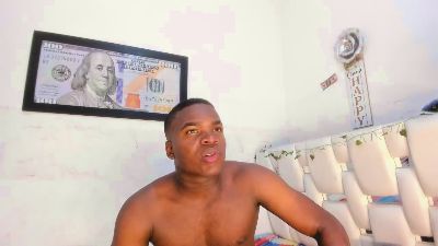 Ben_Castro live cam on Cam4