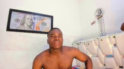 Ben_Castro live cam on Cam4