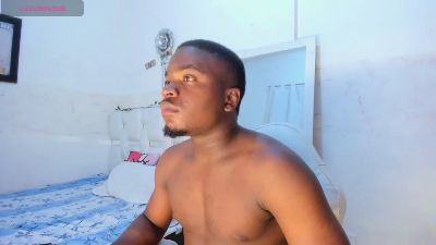 Ben_Castro live cam on Cam4