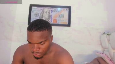 Ben_Castro live cam on Cam4