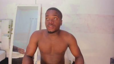 Ben_Castro live cam on Cam4