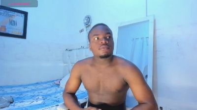 Ben_Castro live cam on Cam4