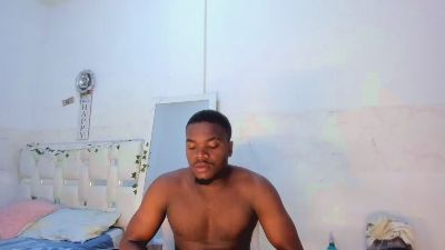 Ben_Castro live cam on Cam4