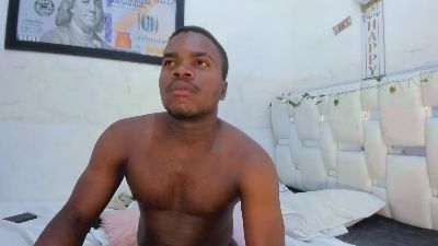 Ben_Castro live cam on Cam4