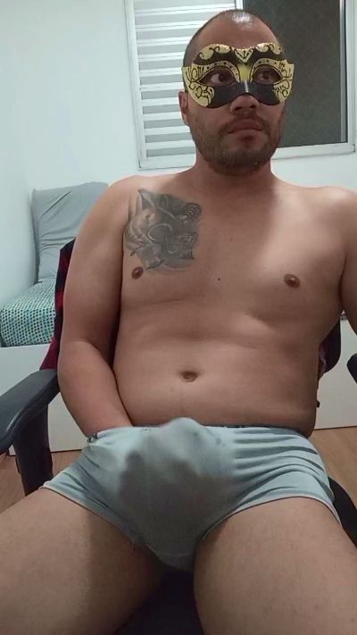 Ben_Kanaua Live Cam and Statistics on UnifiedCams