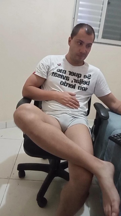 Ben_Kanaua live cam on Cam4