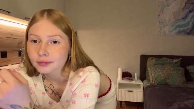BenitaDoubet live cam on Cam4