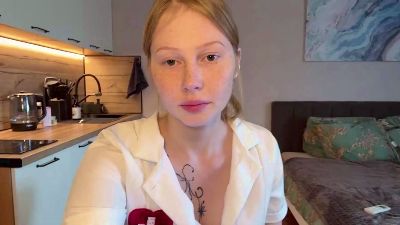 BenitaDoubet live cam on Cam4
