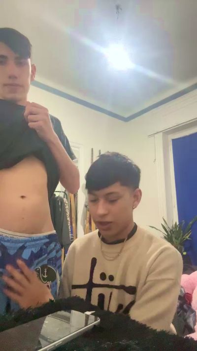 Benja19x6_ live cam on Cam4