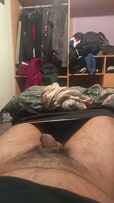Benjamin0027 live cam on Cam4