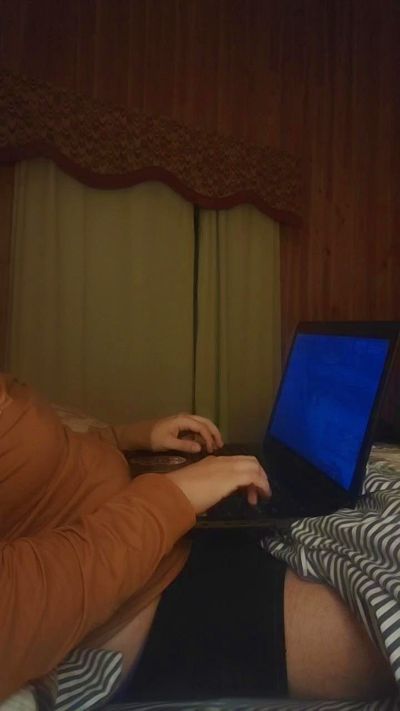 Benjaxxx24 live cam on Cam4