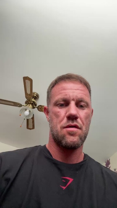Benjay74 live cam on Cam4