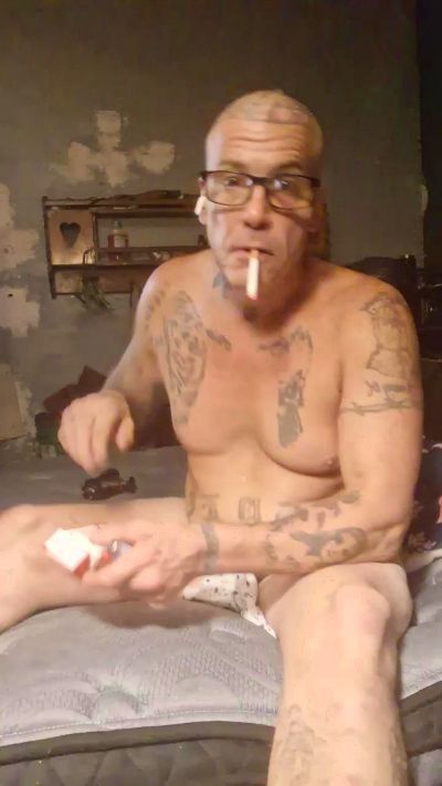 Bennettchad63 live cam on Cam4