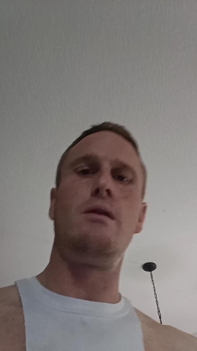 BennyC87 live cam on Cam4