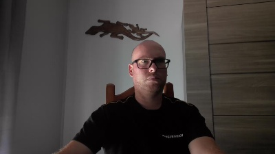 Benoist027 live cam on Cam4