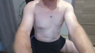 Benoist027 live cam on Cam4