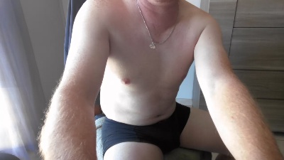 Benoist027 live cam on Cam4