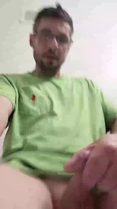 Benten81 live cam on Cam4