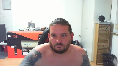 BenutzeMich666 live cam on Cam4