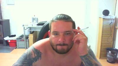 BenutzeMich666 live cam on Cam4