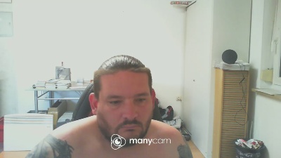 BenutzeMich666 live cam on Cam4