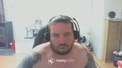BenutzeMich666 live cam on Cam4