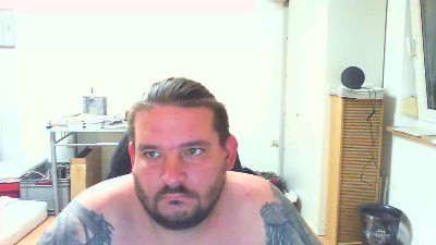 BenutzeMich666 live cam on Cam4