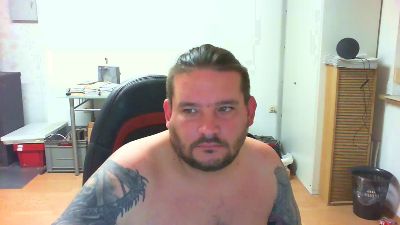 BenutzeMich666 live cam on Cam4