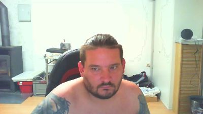 BenutzeMich666 live cam on Cam4