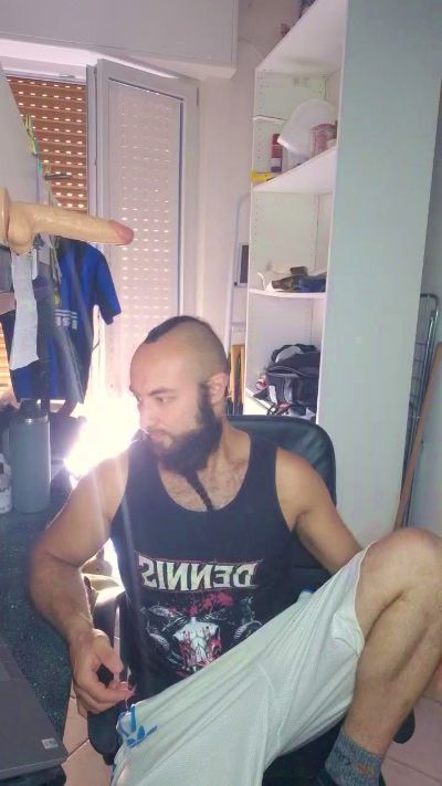 BeppeRagnar live cam on Cam4