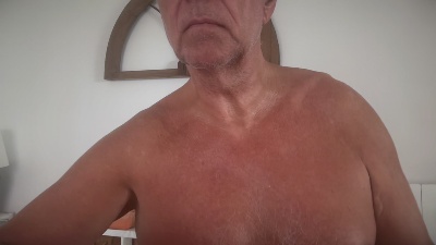 Bernie2620 live cam on Cam4
