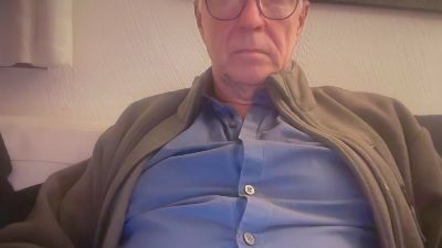 Bernie2620 live cam on Cam4