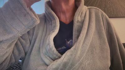 Bernie2620 live cam on Cam4