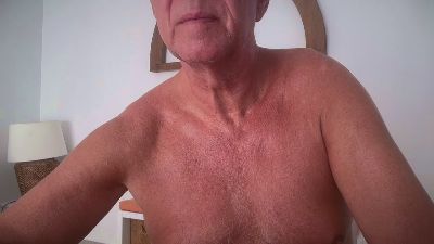 Bernie2620 live cam on Cam4