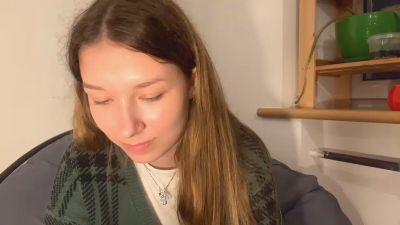 BessieGreinke live cam on Cam4