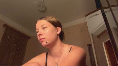 BessieGreinke live cam on Cam4