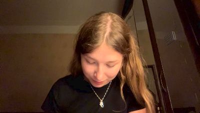 BessieGreinke live cam on Cam4